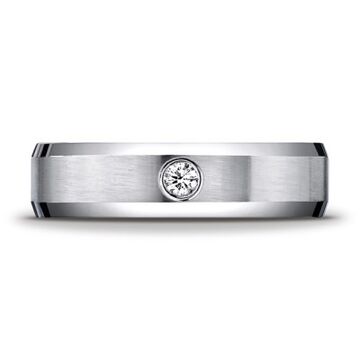 Single Diamond Wedding Band